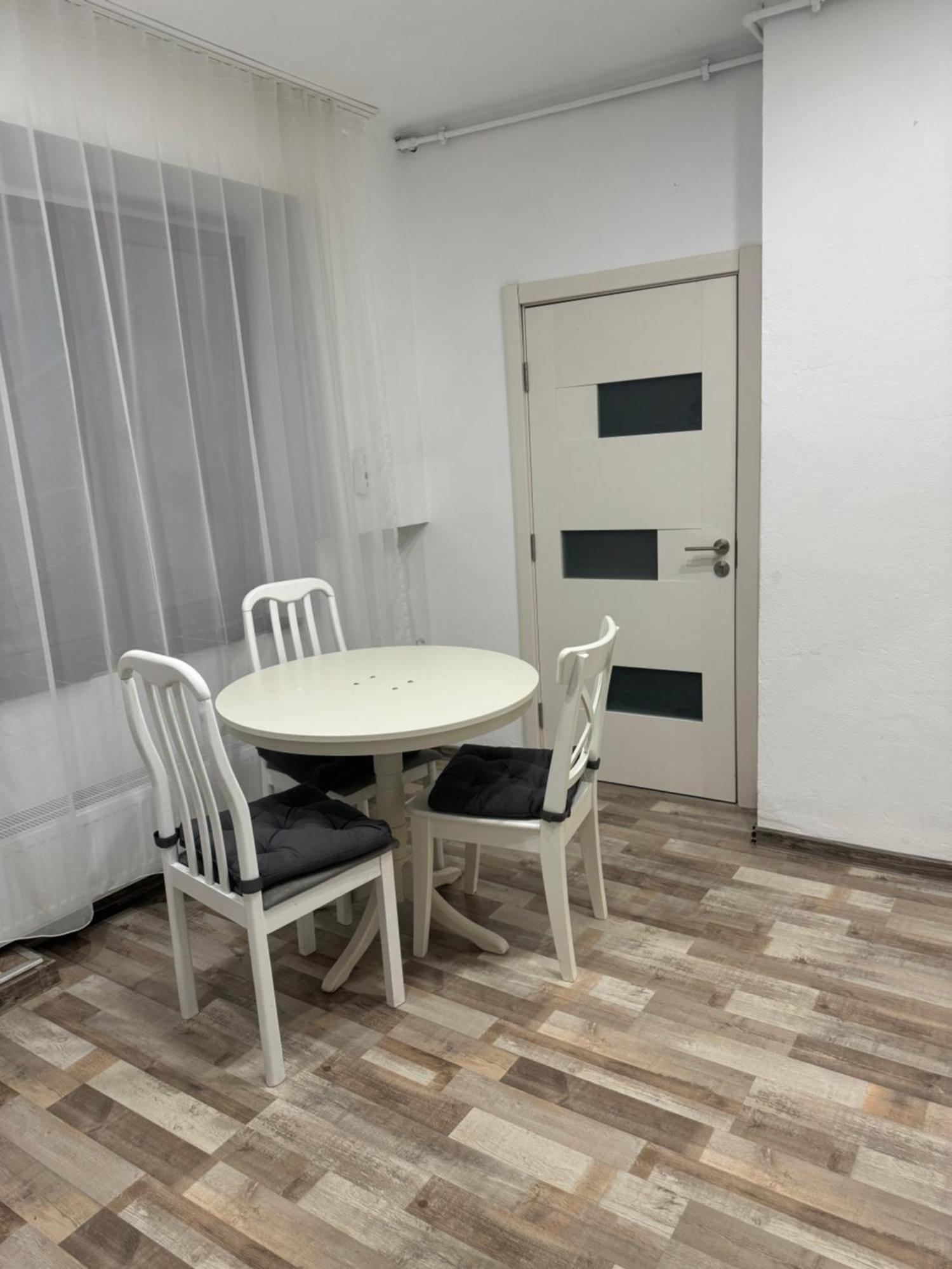 ブラショフApartament Diaconu Coresiアパートメント エクステリア 写真